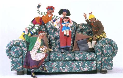 big comfy couch clock rug | Big comfy couch clock, Comfy couch, The big comfy couch