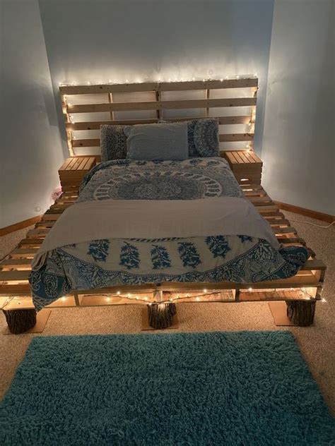 DIY Pallet Beds You Can Totally Do Yourself | Diy pallet bed, Pallet bed frame diy, Pallet bed ...