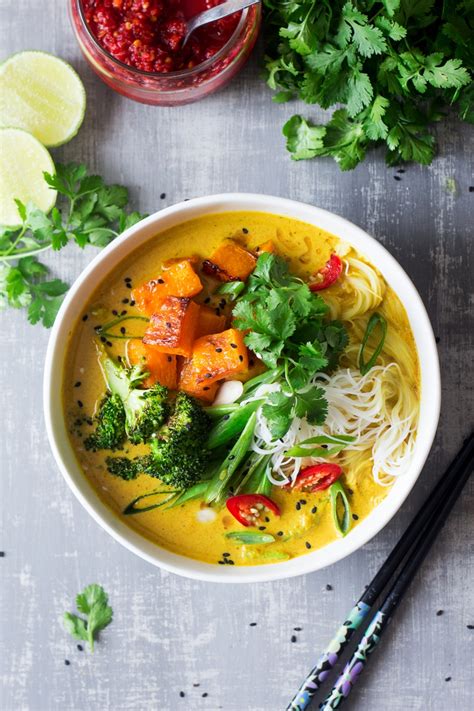 Vegan khao soi soup - Lazy Cat Kitchen