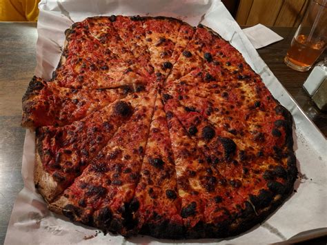 Sally's apizza, New Haven (red pie with mozz) : r/Pizza