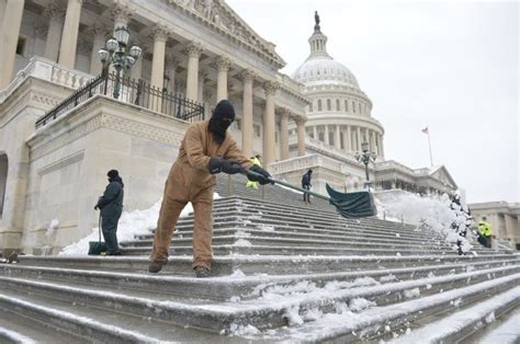 Late Winter Snow Storm Hits Washington - All Photos - UPI.com