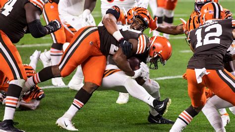 GALLERY: Cincinnati Bengals at Cleveland Browns, September 17