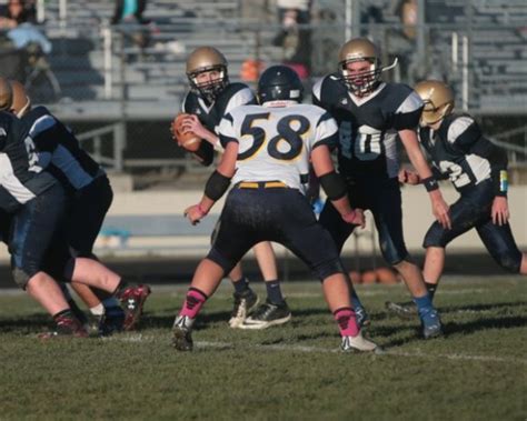 Junior High Football: McDonald 32, Lowellville 6 | The Hometown Journal