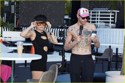 Pete Davidson Went Shirtless at NYE Rehearsals - See Progress on His ...