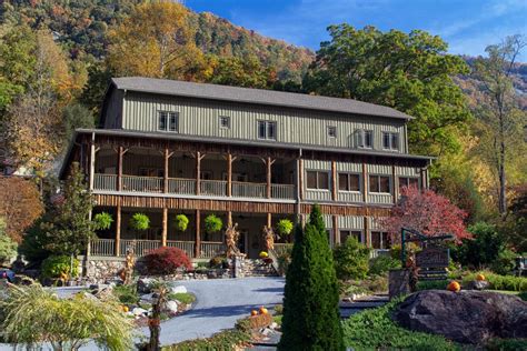 Uncover the Charm of Bed and Breakfasts in Franklin, NC