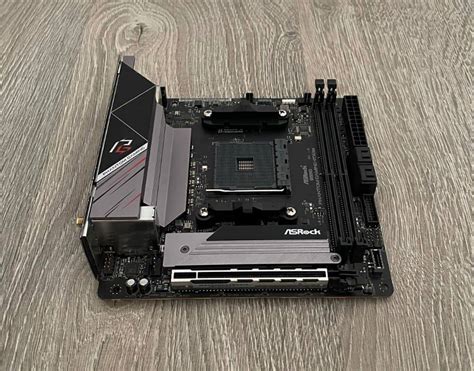 ASRock B550 Phantom Gaming-ITX/ax Motherboard Review