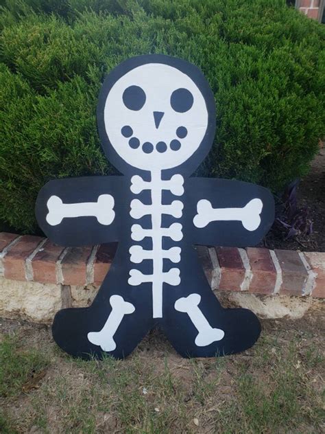 Halloween Gingerbread Skeleton Yard Art/ Halloween Decor/ - Etsy