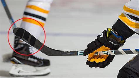 How to tape a hockey stick