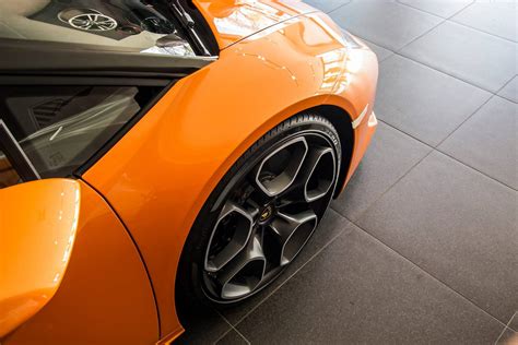 Orange Lamborghini Huracan Spyder Displayed in Madrid - GTspirit