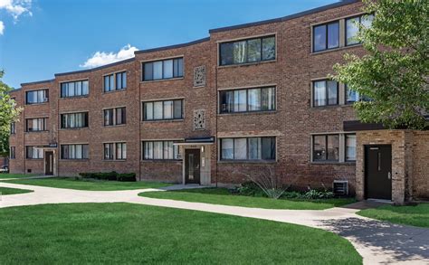 Parkway Gardens - Apartments for Rent in Chicago, IL