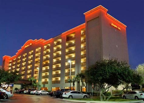 Hampton Inn Cocoa Beach Cheap Vacations Packages | Red Tag Vacations