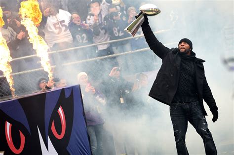 Ravens Super Bowl parade: Ray Lewis dances, Ed Reed sings, Baltimore celebrates - Baltimore Beatdown