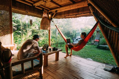 Hideout Bali - Cozy Off-Grid Bamboo Home