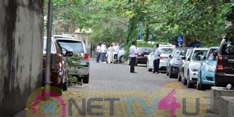 Boney Kapoor Sunil Pal At Funeral For Arjun Kapoor Grand Mother ...