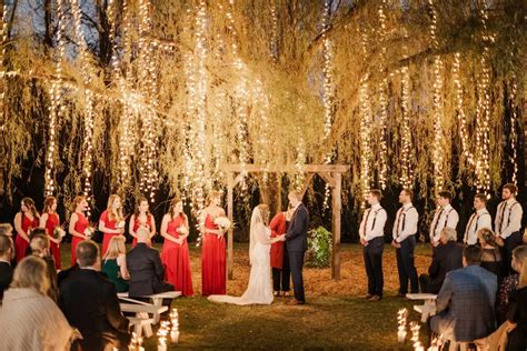 11 Breathtaking Outdoor Wedding Lights Ideas