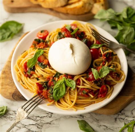 Caprese Burrata Pasta | Don't Go Bacon My Heart