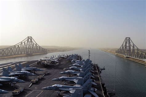 USS Harry S. Truman (CVN 75) transits the Suez Canal. Us Navy, Iran ...