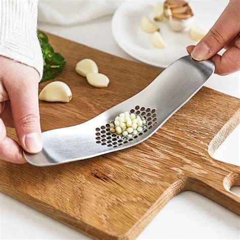 Multifunctional Garlic Press Crusher With Silicone Peeler Cleaning Brush Stainless Steel Garlic ...