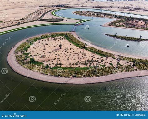 Heart Shape Love Lake in Dubai Desert Aerial View Stock Photo - Image of romance, oasis: 147365024