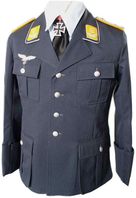 Luftwaffe Officers Tunic 2nd pattern. Hauptmann(captain) rank.