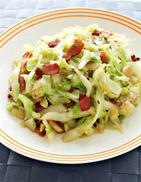 Stir Fry Cabbage with Bacon 培根炒椰菜 - Anncoo Journal