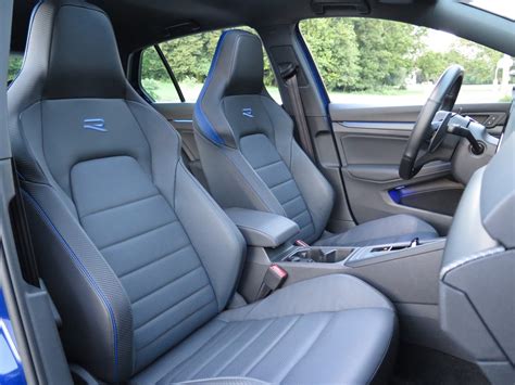 2023 Volkswagen Golf R: 77 Interior Photos | U.S. News