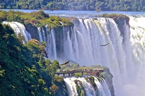 Iguazu Falls, Air Terjun dengan 1000 Keindahan ~ Koala Digital