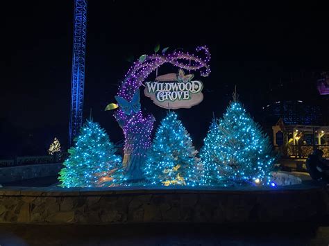 Are Rides Open at Dollywood During Christmas?