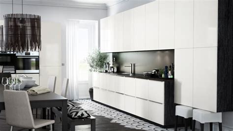 Let SEKTION Cabinets Bring Italy to Your Kitchen Design