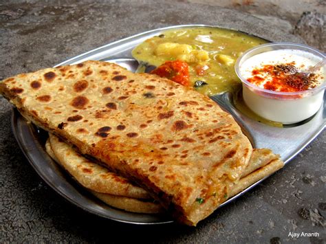 aloo paratha | Motofoodie