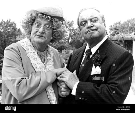 IZZY AND MOE, Art Carney, Jackie Gleason, 1985, © CBS / Courtesy ...