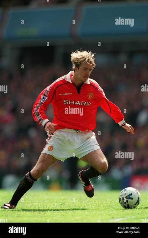 DAVID BECKHAM MANCHESTER UNITED FC 11 April 1999 Stock Photo - Alamy