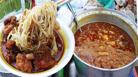 Cambodian Traditional Noodles Are Top Street Food, Phnom Penh Street Food - YouTube