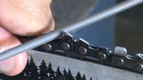 How to Sharpen a Chainsaw Blade and Chain with a File, Dremel, etc.?