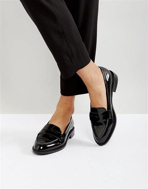 Lyst - Asos Munch Loafer Flat Shoes in Black