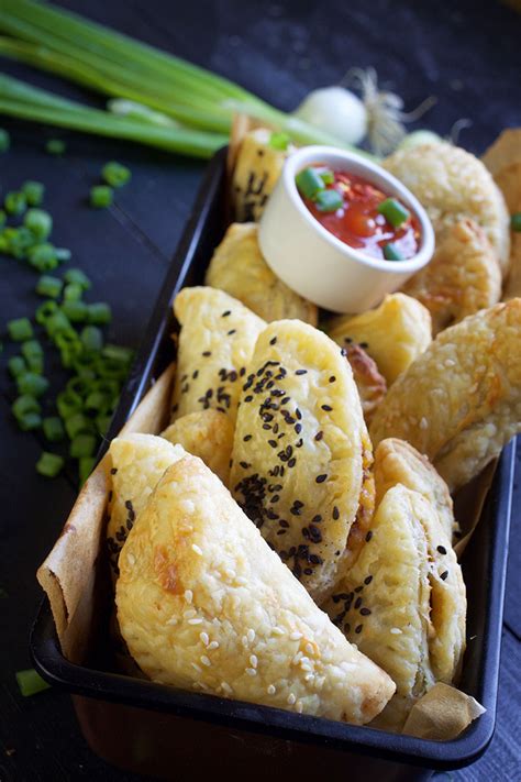 Vegan Empanadas (with Mushroom Stuffing)