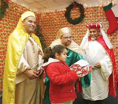 Marking Three Kings Day, Puerto Rican Action Committee delights children with gifts - nj.com