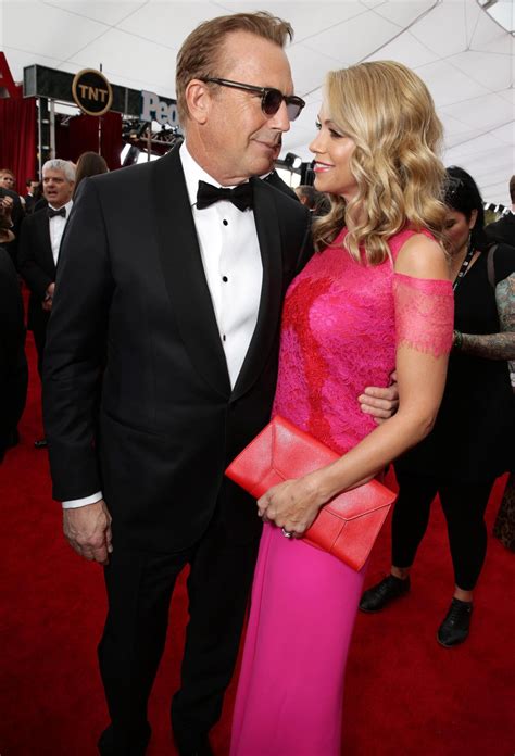 Kevin Costner's wife Christine Baumgartner calls it quits - Los Angeles Times