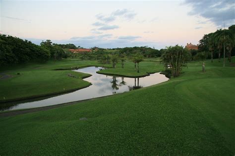 File:Golf course. San Lameer, South Africa - 20070108.jpg - Wikimedia Commons