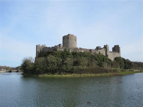 Castles of South Pembrokeshire - Pembrokeshire Wales Coastal Holidays