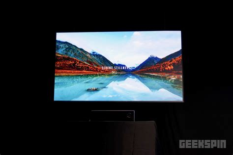 Hisense stuns with innovative dual screen display - GEEKSPIN