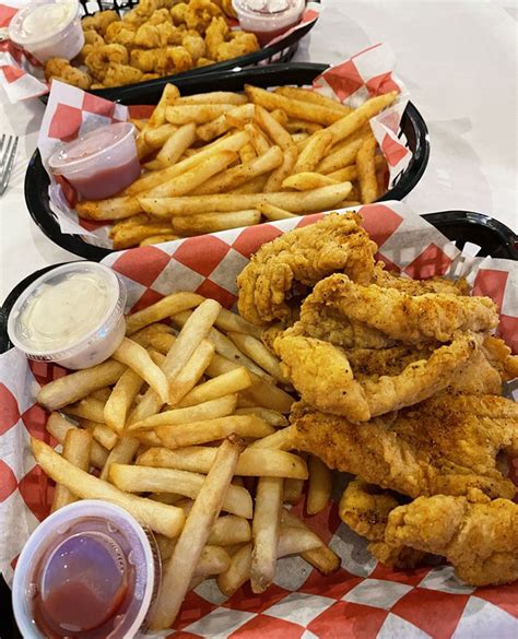 Red Anchor Seafood | Order Online | Seafood Restaurant | Council Bluffs