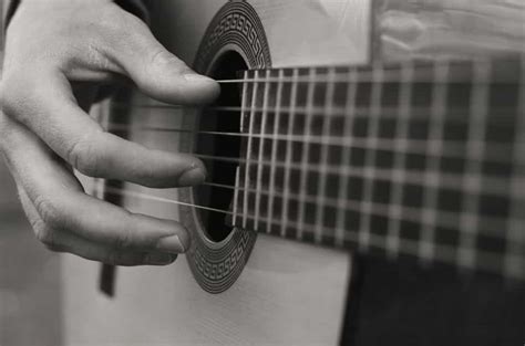 14 Websites To Learn Rhythm Guitar Lessons Online (Free and Paid) - CMUSE