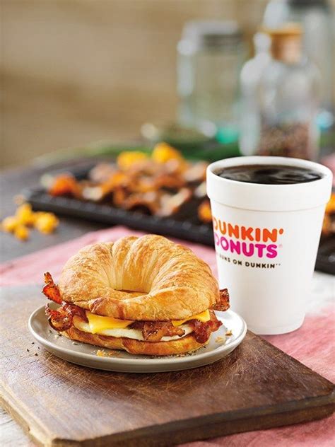 Dunkin’ Donuts Sweet Black Pepper Bacon Breakfast Sandwich | Dunkin ...