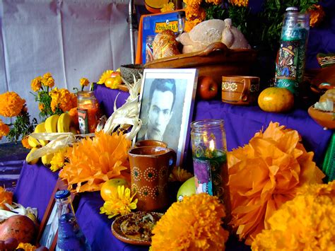 Day of the Dead altars honor family, heritage | Oakland North