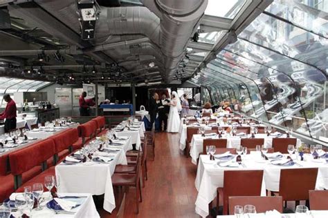 Bateaux Yacht | Dinner Boat Elegant Yacht NYC Private Boat