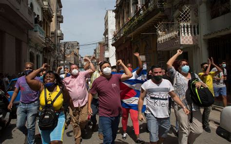 Demonstrators in Havana protest shortages, rising prices