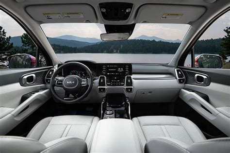 Kia Sorento Hybrid SUV adds appealing new features for 2022 | HeraldNet.com