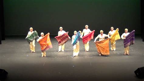 Eastern Iowa Philippine Dancers Perform Malong Malong Dance Sept 2012 - YouTube