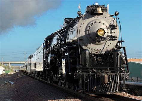 Santa Fe 3751 Steam Locomotive | Steam locomotive, Locomotive, Train